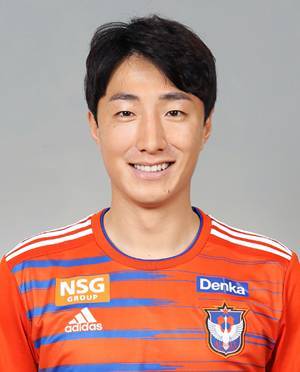 https://img.jingtongsl.com/img/football/player/89a2d2f4ef889d6ccaac9a0e7ed31548.jpg